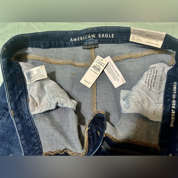 American Eagle NWT - Picture 2 of 9